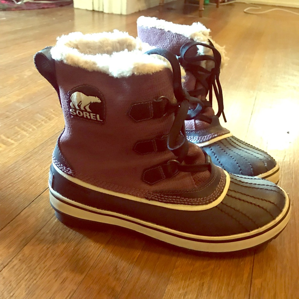 Sorel boots size 8
